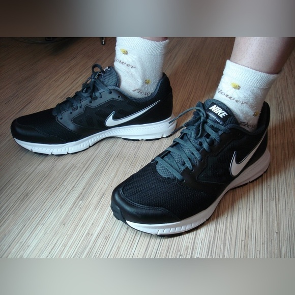 Nike Downshifter 6 Men’s Black/White Running Gym Shoe Sneaker Size 9.5 - Picture 1 of 15